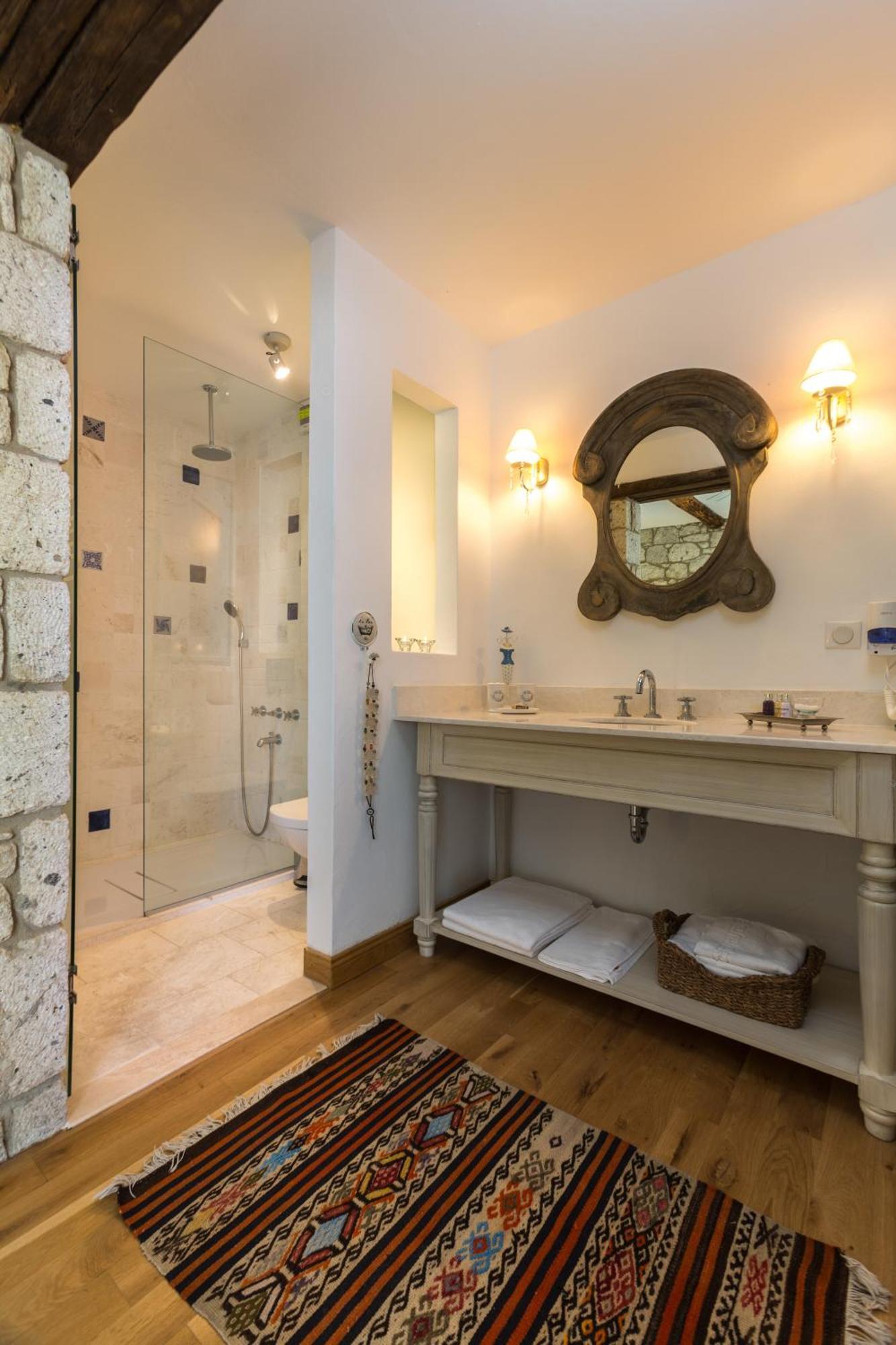 Luce Design Hotel - Special Category Алакати Стая снимка
